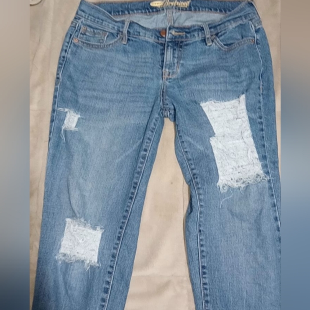 Ripped boyfriend jeans